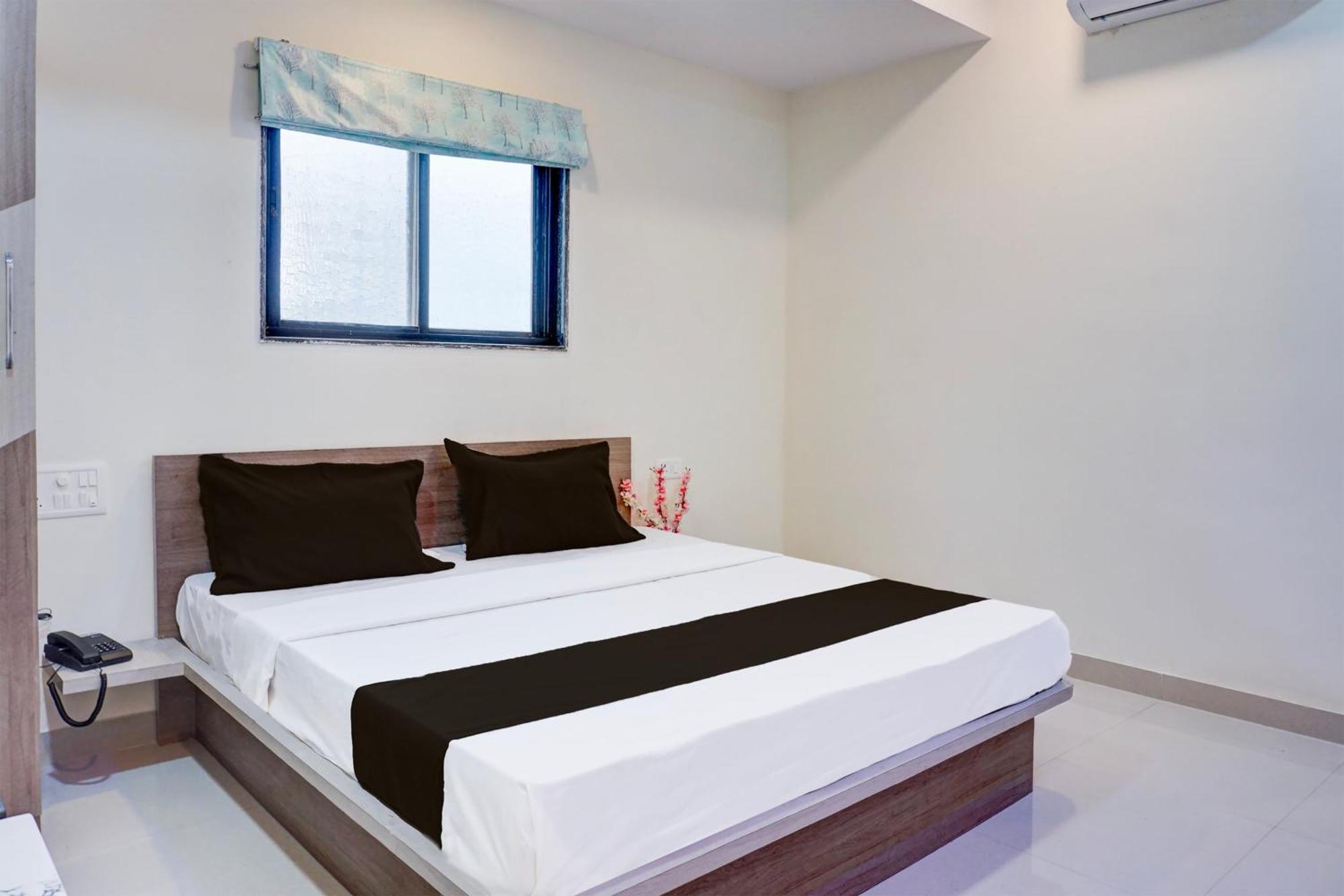 Hotel O Atithi Executive Meribel Village Bagian luar foto